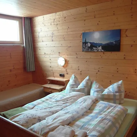 Haus Mittergries * トゥクス