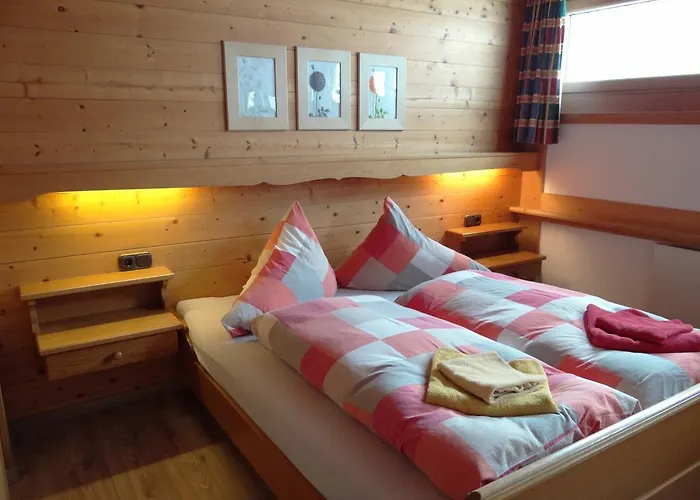 Haus Mittergries Апартаменты Тукс