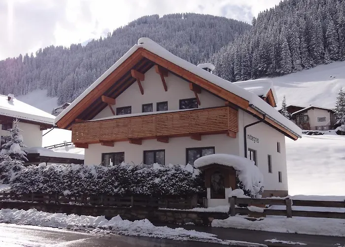 Haus Mittergries Апартаменты *